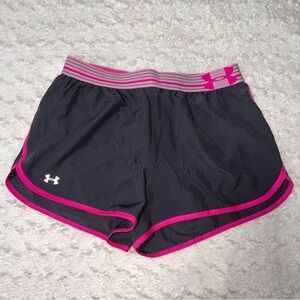 Women’s Under Armour athletic shorts size small